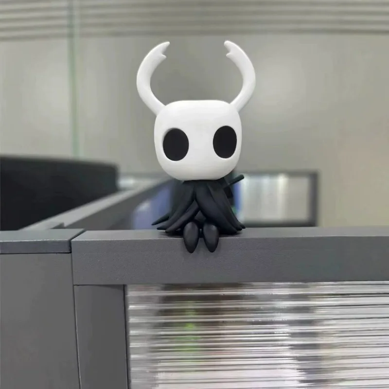 ホロウナイトの騎士フィギュア、高さ9cm、座った姿のPVC製 - Gaming Accessories For Room のレビューと価格